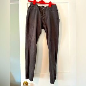 Gray Lucky Brand skinny jeans